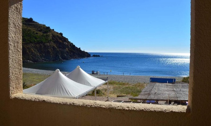Cerbere Apartment | 3-room apartment, sleeps 6, with parking in Cerbère