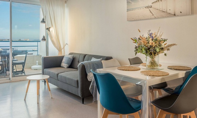 Port-Louis Apartment | 3-room apartment with balcony, close to amenities, parking included