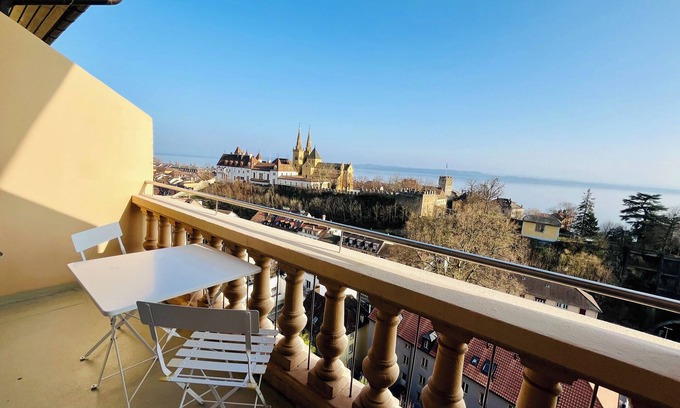 Neuchatel Apartment | 3-room apartment with view near downtown Neuchâtel