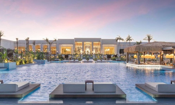 Soma Bay Hotel | 3-Room Group Retreat | Pools, Spa, Kids’ Club & Direct Beach Access