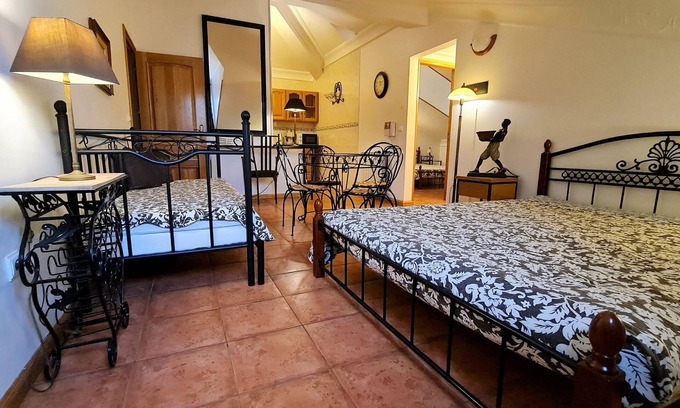 Arnal Apartment | 3 Room Residence