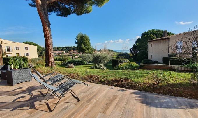 Villeneuve-Loubet Apartment | 3 rooms sea view on the French Riviera 5 minutes from the sea