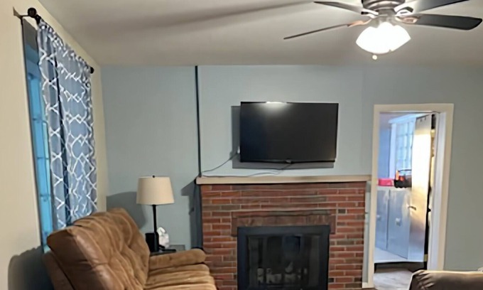 Erie House | 3 Sons Getaway