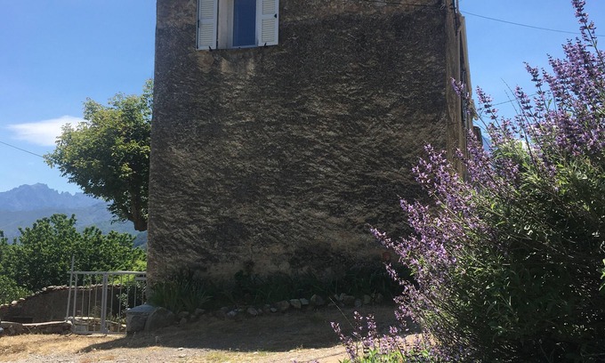 Pioggiola House | 3-star bed and breakfast in Haute Balagne
