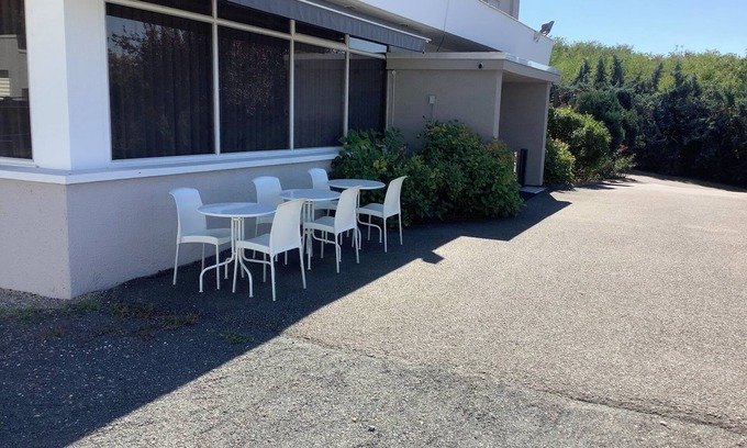 Saint-Paul en Jarez House | 3-star hotel in a quiet setting. All rooms are air-conditioned.