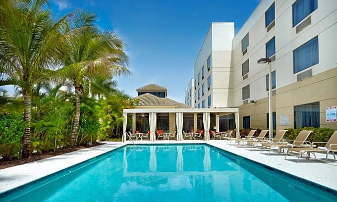 West Palm Beach Hotel | 3-Star Hotel ∙ Hilton Garden Inn West Palm Beach Airport
