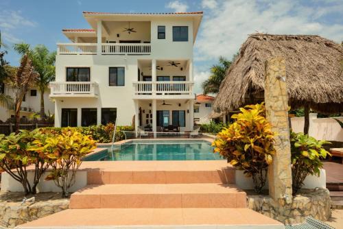 Plantation Villa | 3 Story Oceanfront Luxury Villa 5 Bedroom w Pool