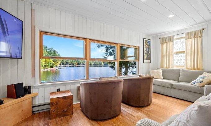 Gray House | 3-story waterfront haven w/unparalleled views, Hotspring spa, watch our video!