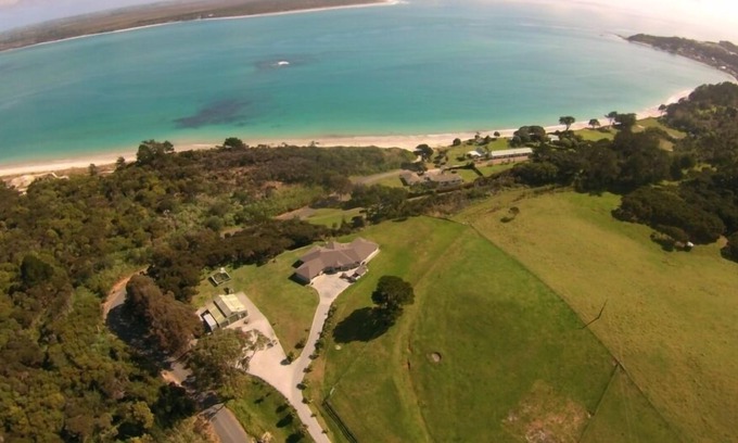 Karkari Peninsula House | 3 to 5 min walk to beach