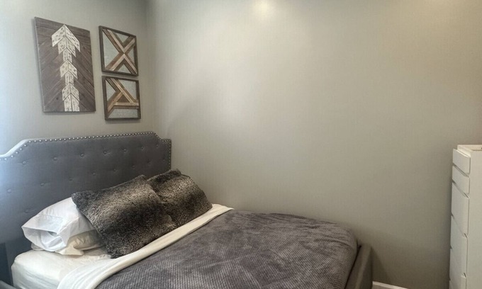 South Philadelphia Apartment | 30 Day Free Fusion Gym, Bike Rental, W/D, Bars