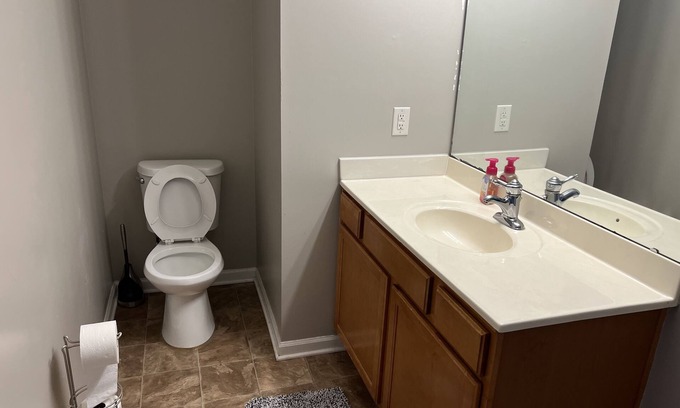 Winston - Salem Condo | 30 Day Minimum Stay - 2 Bedroom 2 Bathroom Condo