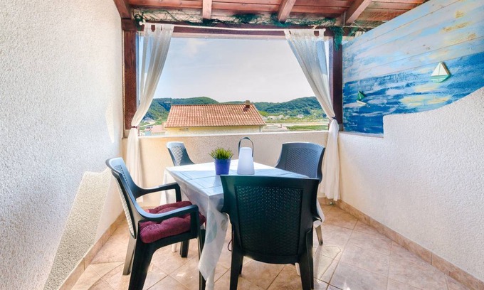 Supetarska Draga Apartment | 30 m² Apartment ∙ 2 bedrooms ∙ 4 guests