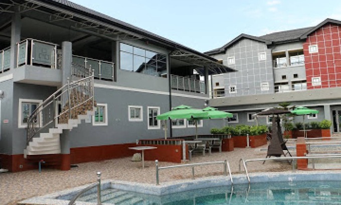 Owerri Resort | 30 m² Private room ∙ 3 bedrooms ∙ 4 guests