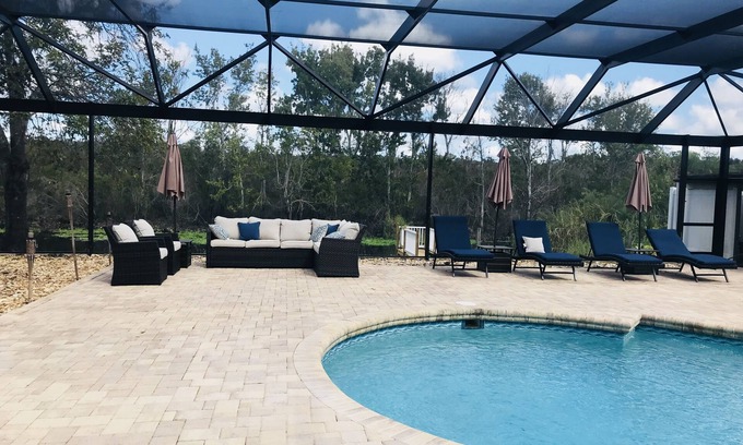 Deltona Lakes House | 30 minutes to Orlando, Daytona Speedway & 15 minutes to Boombah Sports Complex.