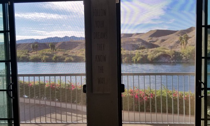 Bullhead City Condo | 30 NIGHT MIN! 2 Balconies + Marina, on the River! Fully Renovated.