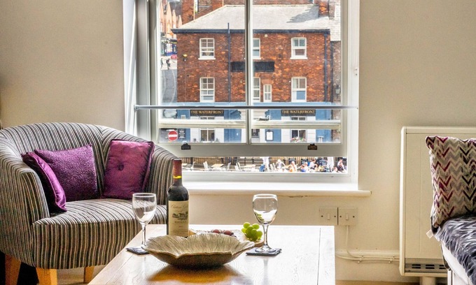 York Apartment | 30 Woodsmill Quay - sleeps 3 guests in 1 bedroom