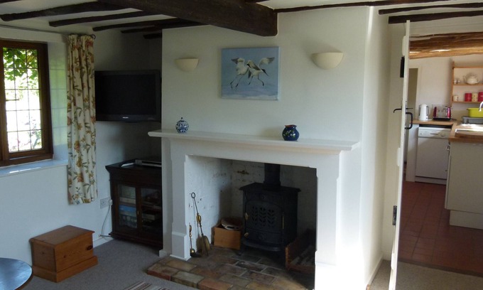 Saxmundham Cottage | 300 year old Cottage in Sibton Green
