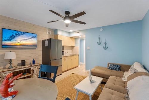 North Wildwood Apartment | 301 Ocean Ave, Unit 309 - The Harbor Light