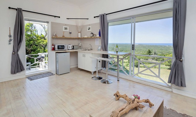 Port Elizabeth House | 302 On Old Seaview Road Chelsea