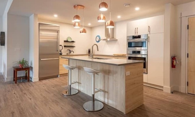 Wolfville House | 303 - Wolfville Luxury Apartment with 2 King Beds