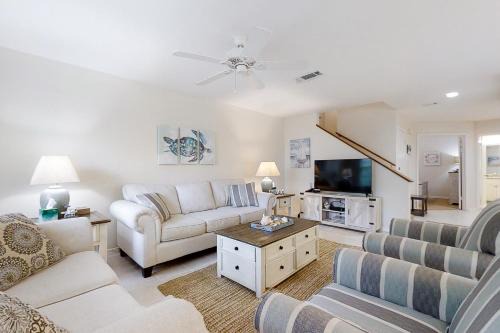 Amelia City House | 309 Sailmaker
