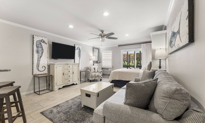 Inlet Beach Condo | 30A Inlet Sands 105 | Walk to Beach & Rosemary! Private Patio w/Pool Access!