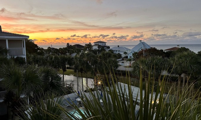 Gulf Place Apartment | 30A RIGHT In The HEART of IT! Gulf View/Steps to Beach/Rest/Shop/Bike Rental