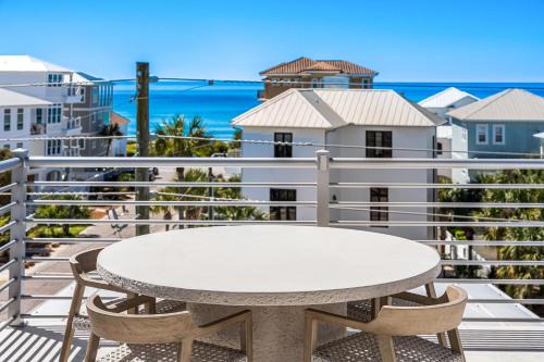 Seawalk Circle House | 30A Sunrise 6 Bedroom