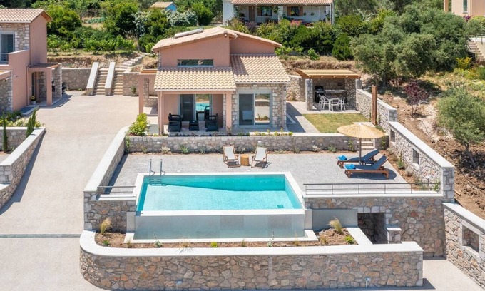 Apolpaina Villa | 31 Blue Villas - Royal Blue- Infinity Pool and BBQ Area