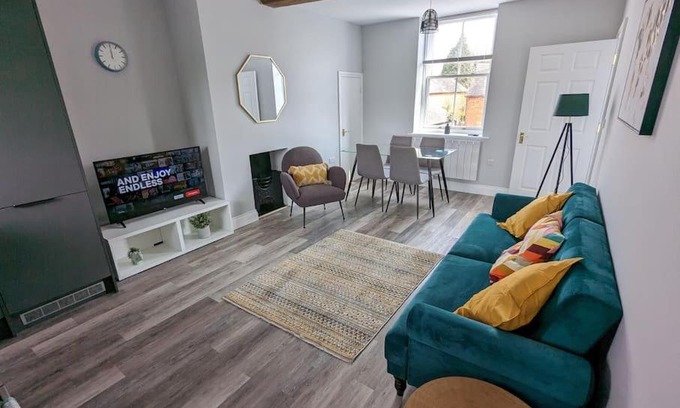 Husbands Bosworth Apartment | 31 High Street - Modern & Stylish 2-bed Apartment - inc parking