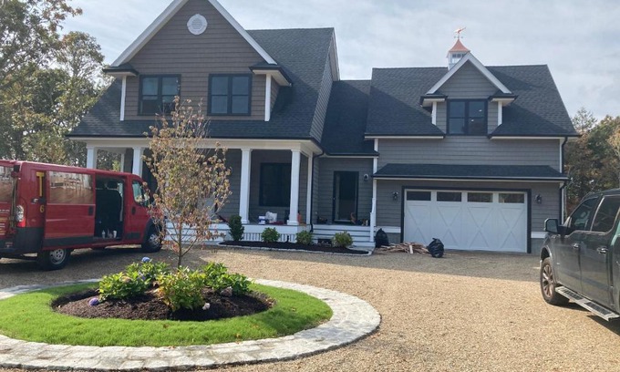 West Dennis House | 31 Pine Road West Dennis Cape Cod - - Shark Lookout