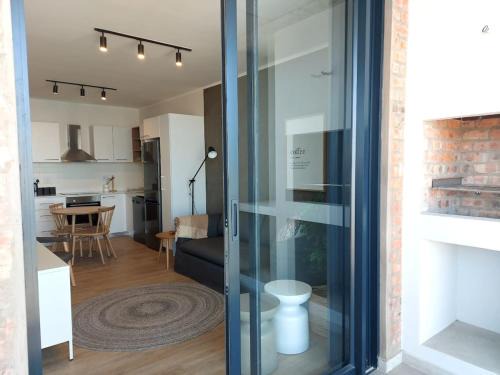 George Central Apartment | 310 The Meadows