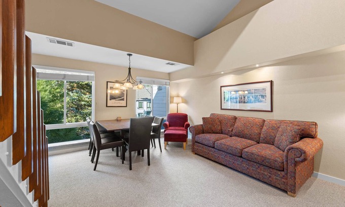 Olympic Valley Condo | 313 | Premium Loft - Full Kitchen, A/C – Sleeps 6