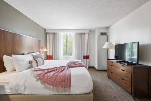 Charlotte Apartment | 315 LoSo Hotel Airport