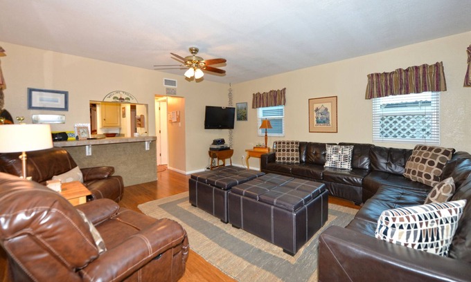 Avalon House | 315CE: 3B 2B CART, WIFI, BBQ