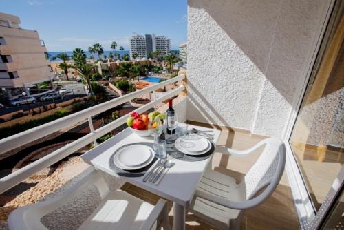 El Madronal Apartment | 319 MODERN ACCOMMODATION,SEA VIEW, Wi Fi AND POOL