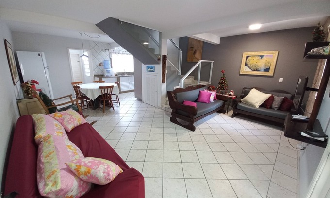 Bombas House | 329, 3-bedroom townhouse for up to 8 people