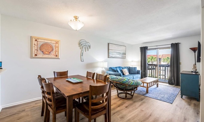 St. Augustine Beach Condo | 3323 Ocean View 3rd Floor NE