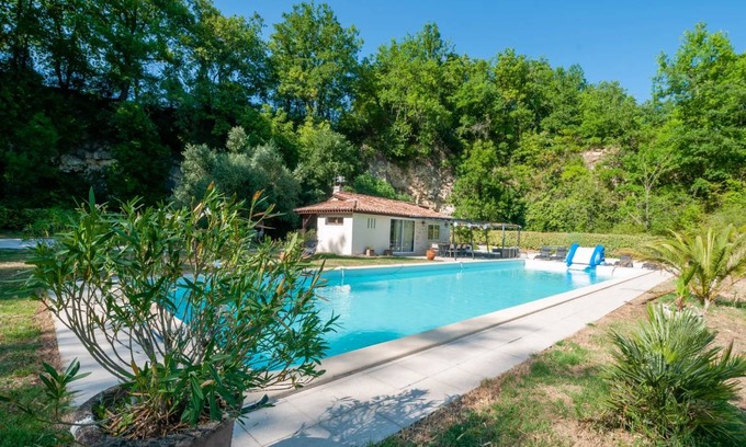 Vianne House | 345 m² House ∙ 5 bedrooms ∙ 15 guests