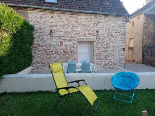 Frasne-les-Meulieres Bed & Breakfast | 35 m² Bed and breakfast ∙ 2 bedrooms ∙ 4 guests