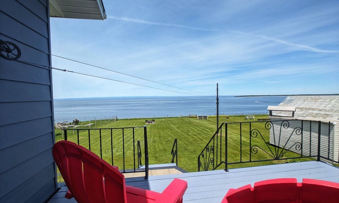 Caraquet House | 35% off your stay this July or August! Book Now!nFree coffee/tea and more!