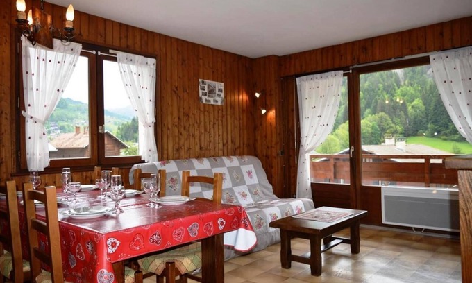 Le Grand-Bornand Apartment | 350m from resort center, 1st floor, balcony, parking, tv, 43m², Le Grand Bornand