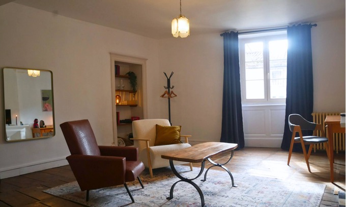 Bellac Apartment | 35m2 detached Suite #2 in the heart of Bellac