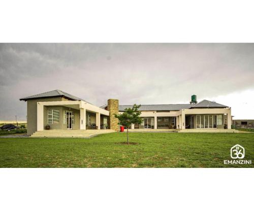 Metsimaholo Resort | 36 Emanzini (Holiday home lake view)