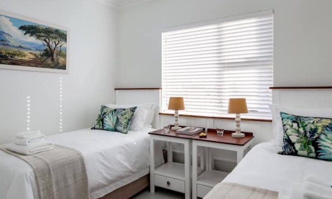Illovo Beach Apartment | 37 La Mer - Sea, estuary and coastline view