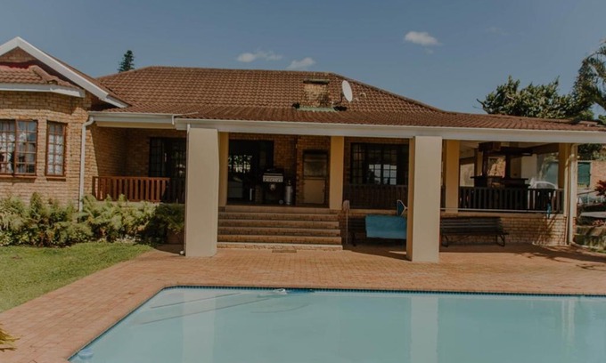 Port Edward House | 373 on Bristol Home