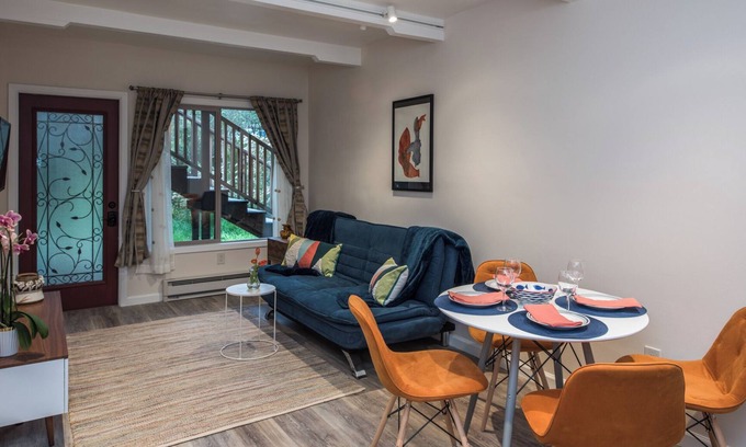 Monterey Apartment | 3767B International Art House - Cozy Guest Suite