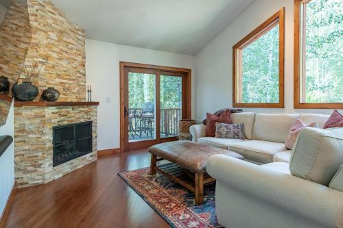 Ketchum House | 380 Sabala Unit A