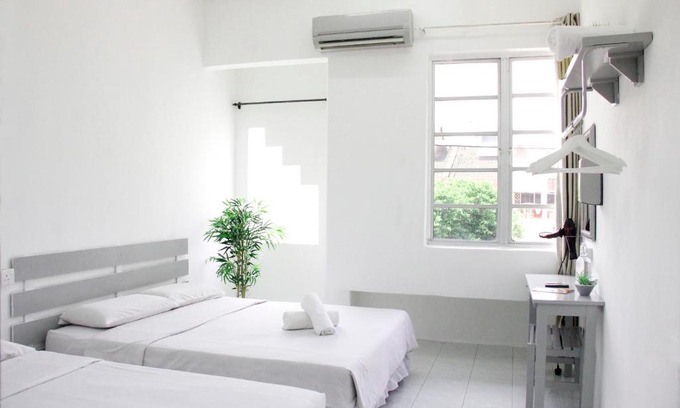 Taman Kota Laksamana House | 39 Guest House