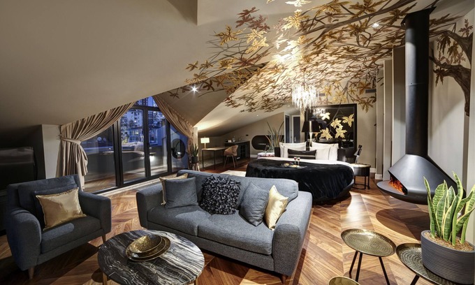 Fenerbahce Hotel | 39 Kalamis Marina Hotel